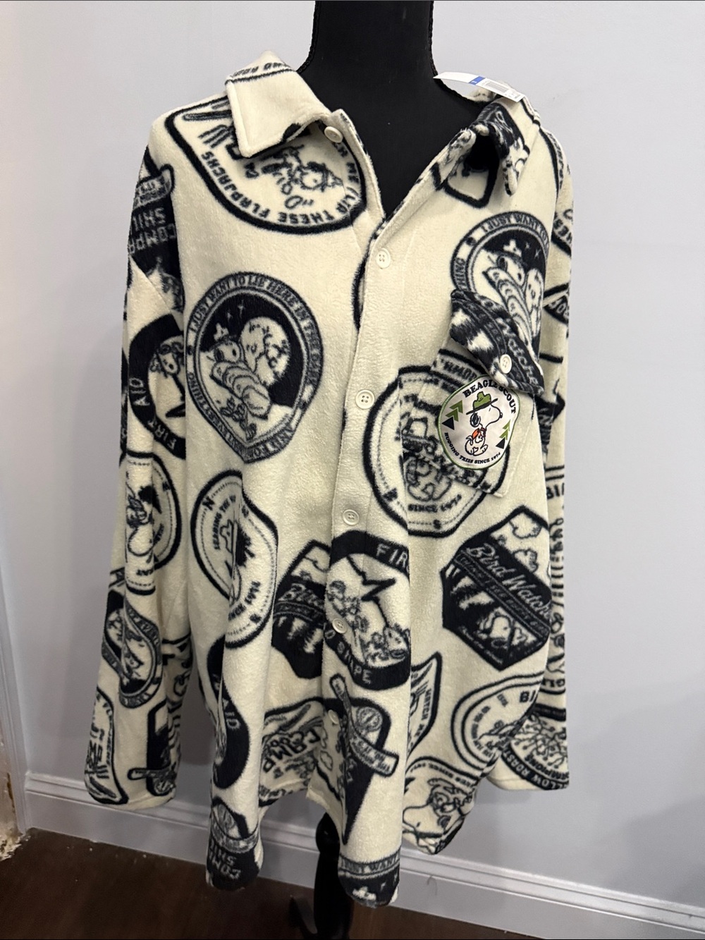 Hybrid Apparel Cream and Black Graphic Fleece Button-Up Shirt